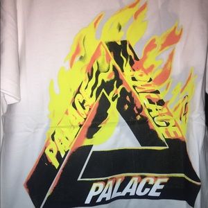 🔥Palace Fire shirt 🔥